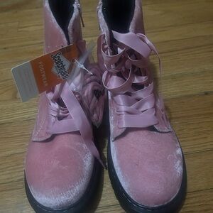 Pink Velvet Ribbon Lace-Up Women's Boots NWT